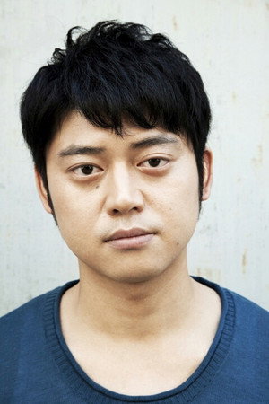 Hiroaki Kawatsure in Grotesque
