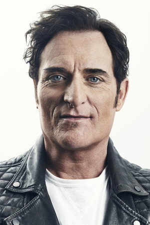 Kim Coates in Unforgettable