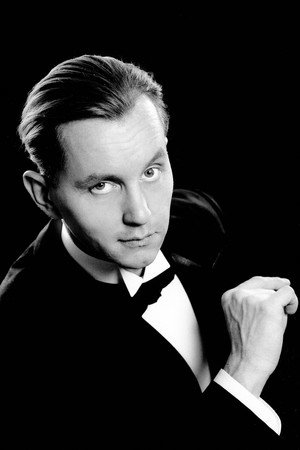 Max Raabe in Invincible
