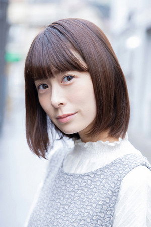 Tomomi Fukikoshi in STREET SMART