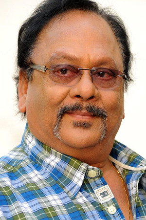 Krishnam Raju in Anthima Theerpu