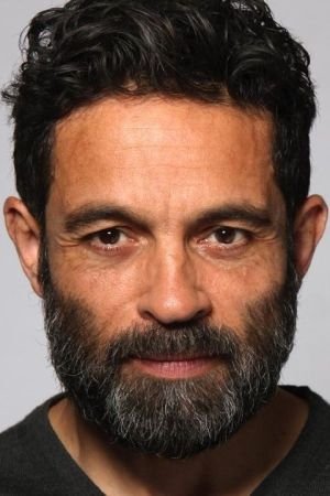 Anthony Barclay in Lion vs The Little People