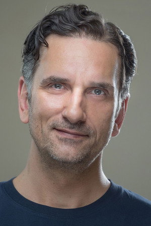 Nikos Psarras in Stelios