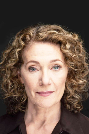 Sarah Orenstein in You May Kiss the Bridesmaid