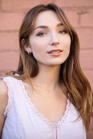 Madeleine Smith in Siren Salon