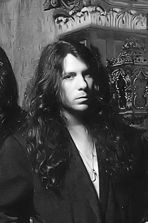 Criss Oliva in Savatage: The Video Collection