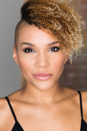 Emmy Raver-Lampman in aTypical Wednesday