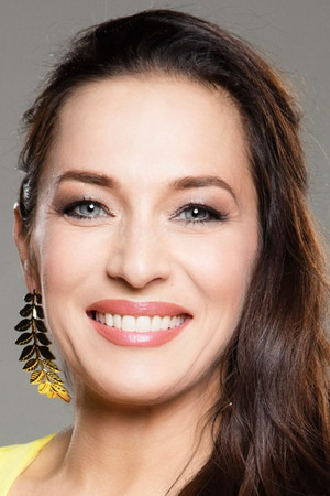 Nelly Fésűs in Elment az öszöd
