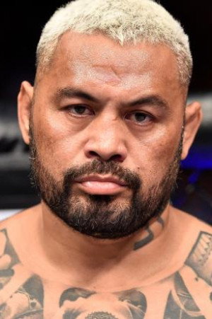 Mark Hunt in UFC Fight Night 136: Hunt vs. Oleinik