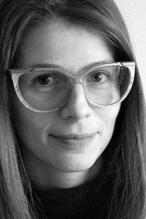 Bojina Panayotova in I See Red People