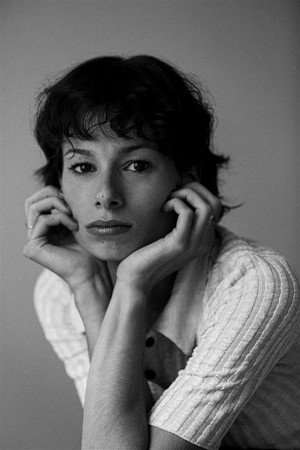 Nina Azouzi in ROUAGE