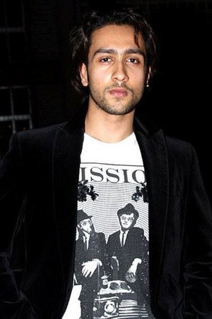 Adhyayan Suman in Return Ticket