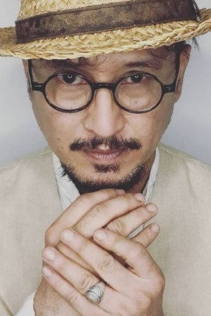 Hasnul Rahmat in Dukun