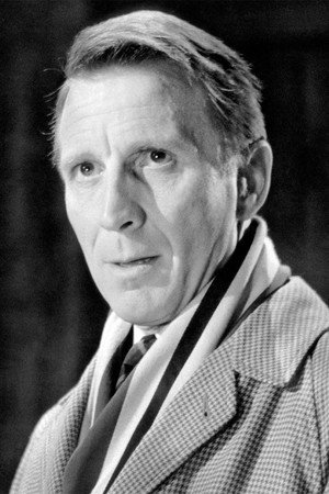 Alfred Burke in Guns in the Heather
