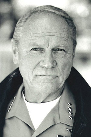 Conrad Bachmann in Roach Motel