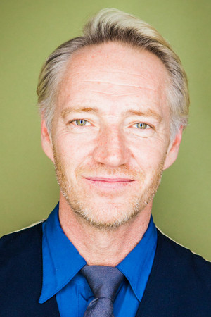 Phillip MacKenzie in Hollywoodland