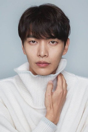 Lee Min-ki in Tidal Wave