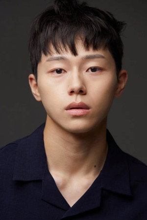 Jeon Young-in in Hold Me