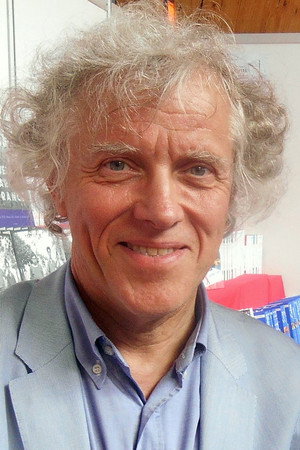 Pascal Ory in André Malraux: Writer, Politician, Adventurer