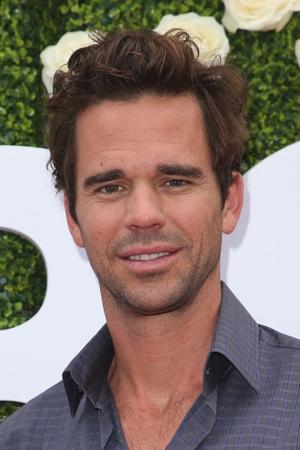 David Walton in Susie Searches
