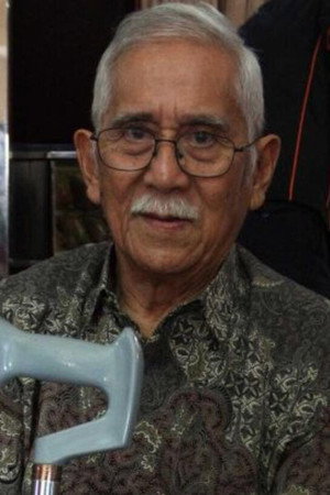 Rachmat Hidayat in The Moon on the Graveyard