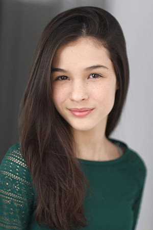 Eliza Faria in Baby Bootcamp