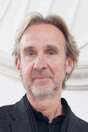 Mike Rutherford in Phil Collins: A Life Less Ordinary