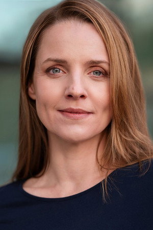 Melissa O. Bowen in Sighting