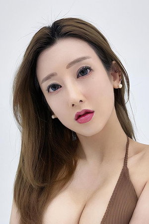 Son Ye-ha in Memories of First Experience