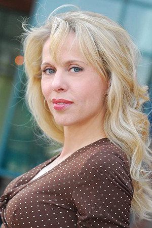 Dina Morrone in Quest for the Mighty Sword