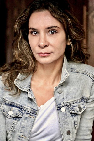 Gamze Ceylan in Leylak