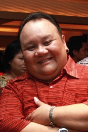 Rony Dozer in 3 Playboy Galau