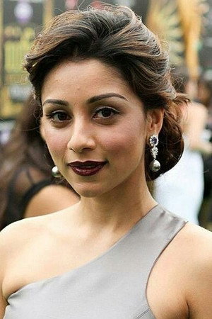 Amrita Puri in Aisha