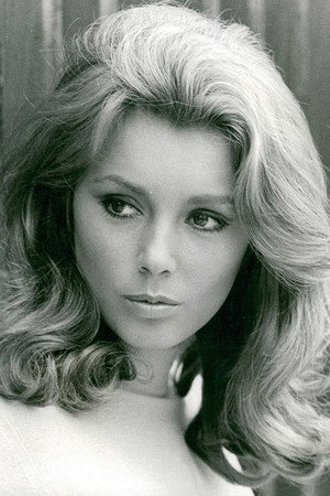 Elizabeth Ercy in Fathom