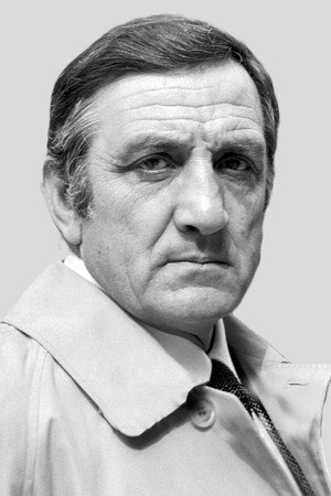 Lino Ventura in Les Mis  rables