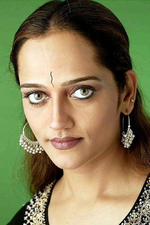 Chithra Iyer in Makaramanju