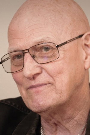 Chris Slade in AC/DC: Live At Donington