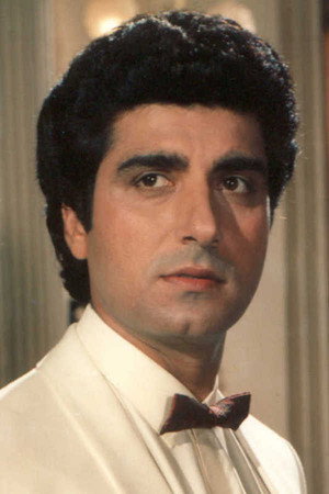 Raj Babbar in Aitbaar