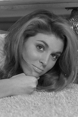 Dixie Peabody in Bury Me an Angel