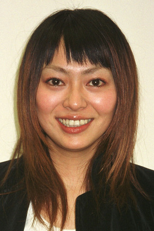 Sie Kohinata in Shark Skin Man and Peach Hip Girl