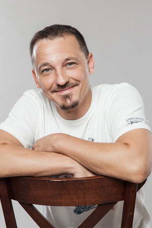 Dénes Benk in Delfinláb lúdtalppal - Benk Dénes önálló műsora