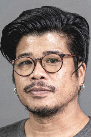 Khom Kongkiat Khomsiri in Mysterious Object at Noon