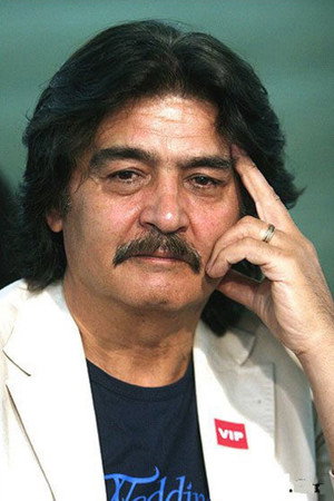 Reza Rouygari in Around Peace
