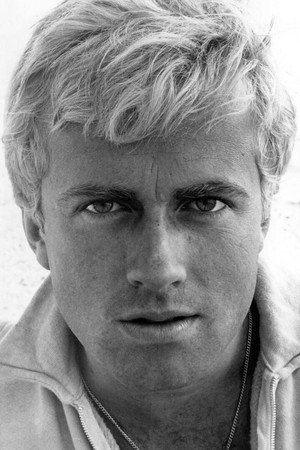 Aron Kincaid in Creature of Destruction