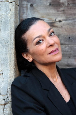 Déborah Lamy in Daughter of Keltoum