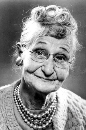 Merie Earle in Last of the Good Guys