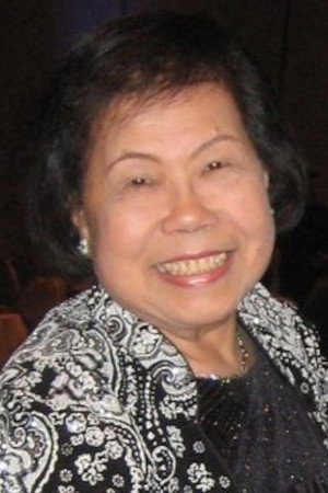 Nancy Yee in Odd Birds