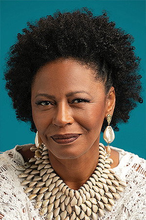 Edvana Carvalho in As Verdades