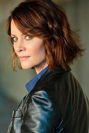 Taryn O'Neill in Live