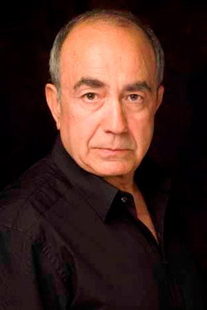 Mario Martín in Only Human